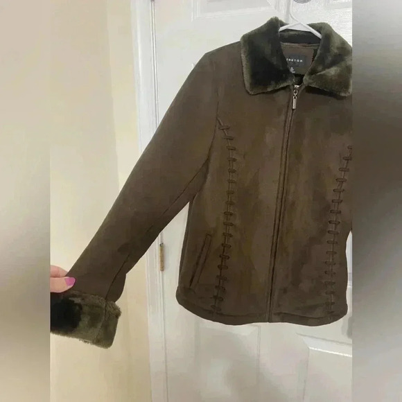 Warm Cozy and Beautiful Braetan Coat Size Small - Picture 5 of 12